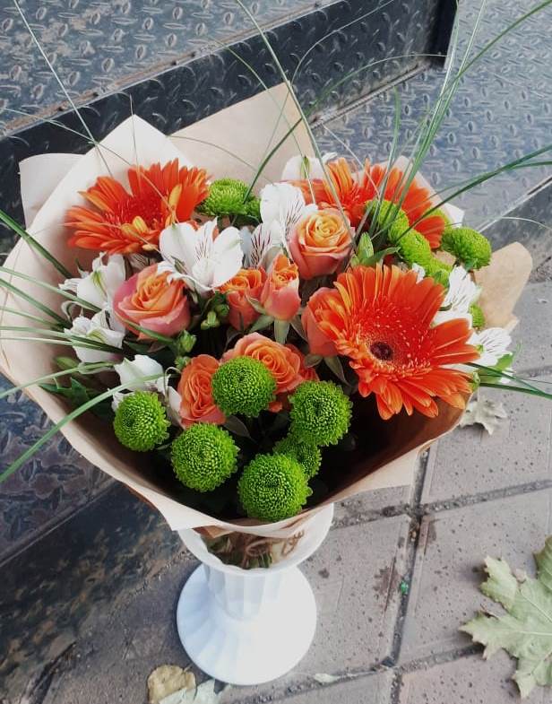 Букет цветов из: Герберы, Хризантемы, Альстромерии и Розы в Марксе