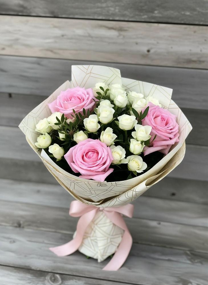 Букет цветов из: Розы в Марксе