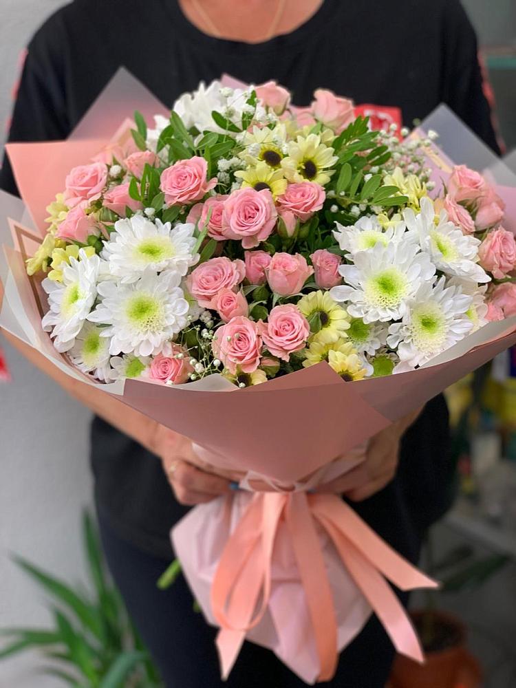 Букет цветов из: Розы и Хризантемы в Марксе