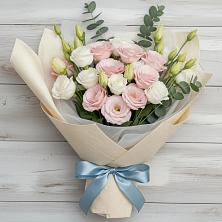 Букет цветов из:  Лизиантусы в Марксе