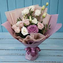 Букет цветов из:  Розы и Лизиантусы в Марксе