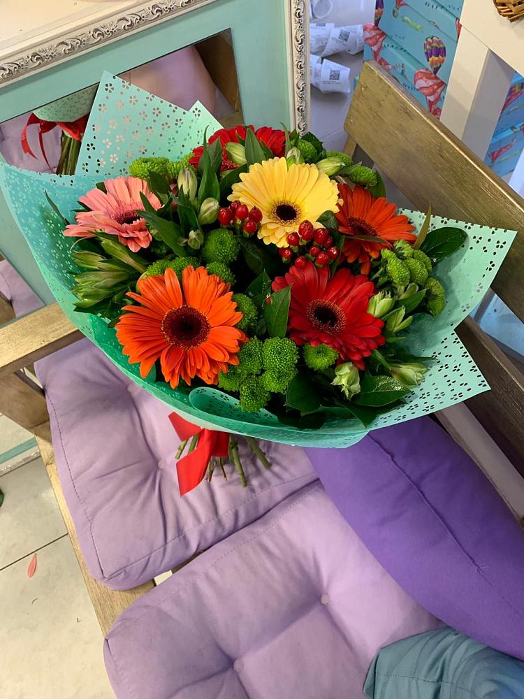 Букет цветов из: Герберы, Хризантемы и Альстромерии в Марксе