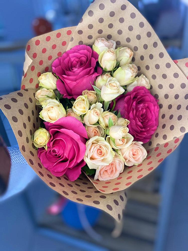 Букет цветов из: Розы в Марксе