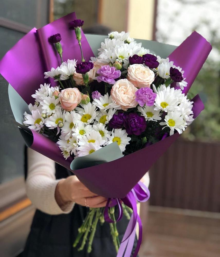 Букет цветов из: Хризантемы, Гвоздики и Розы в Марксе