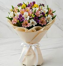 Букет цветов из:  Альстромерии в Марксе