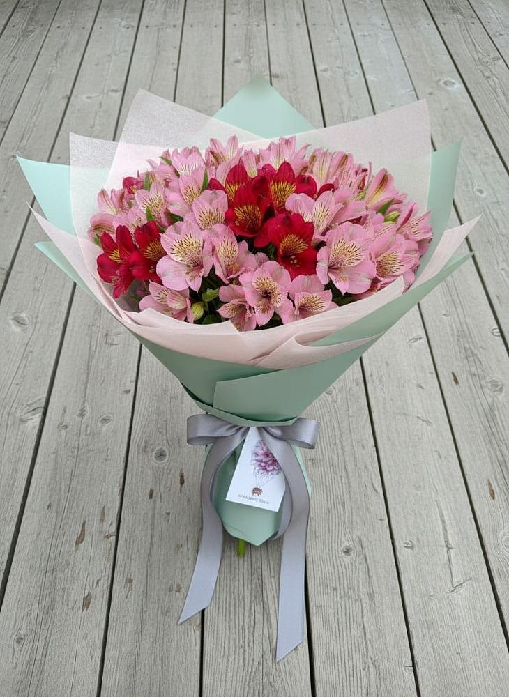 Букет цветов из: Альстромерии в Марксе
