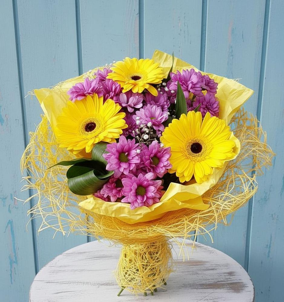 Букет цветов из: Хризантемы и Герберы в Марксе