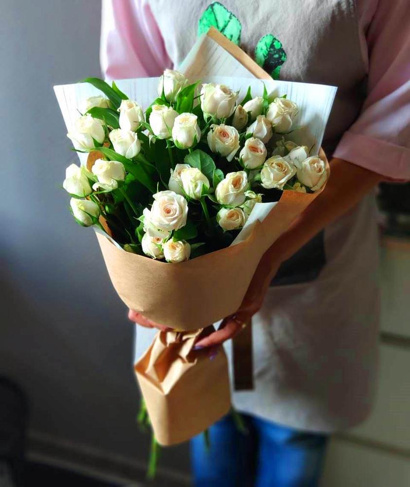 Букет цветов из: Розы в Марксе
