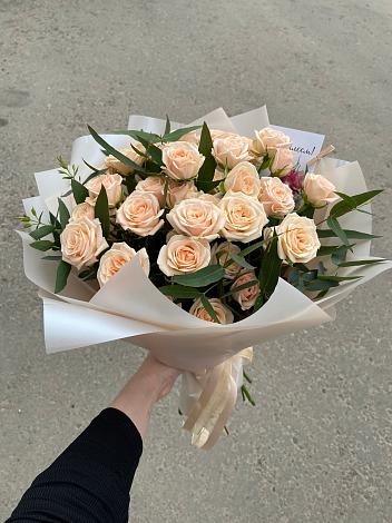 Букет Кремовые розы Латте в Марксе