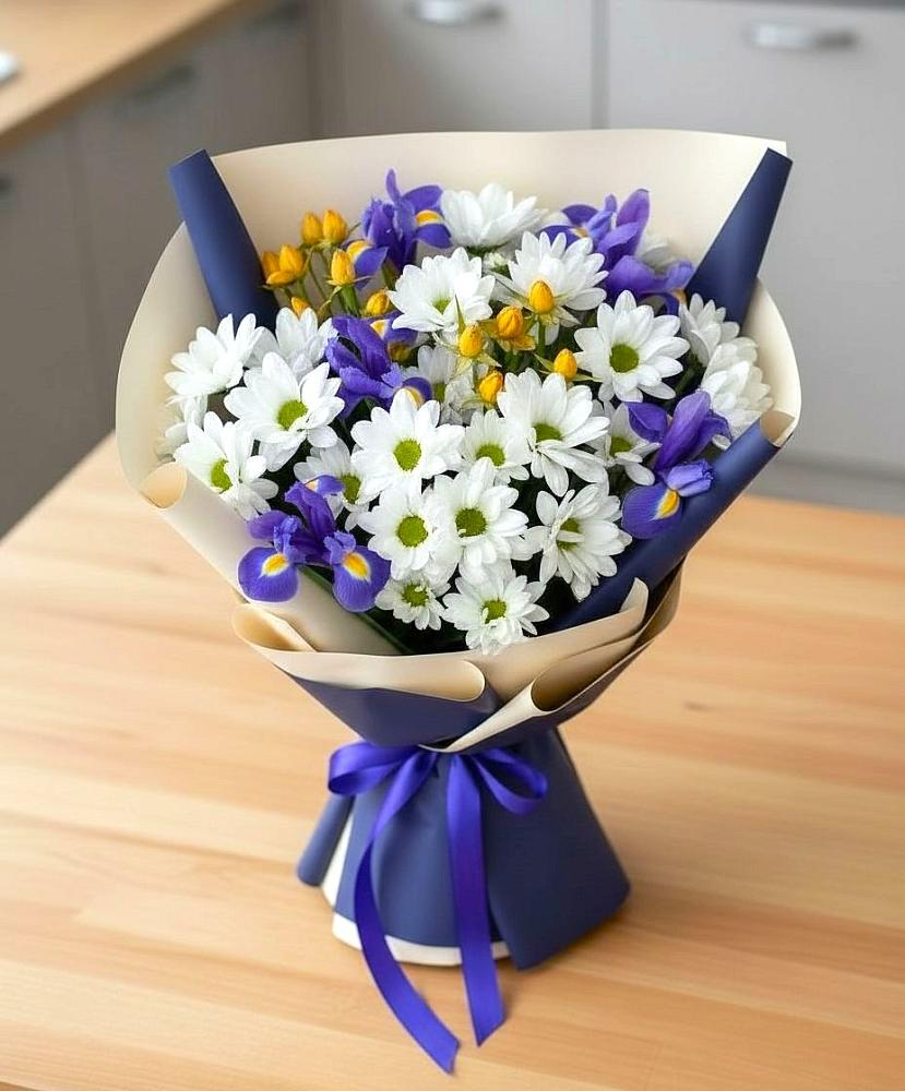 Букет цветов из: Розы, Ирисы и Хризантемы в Марксе