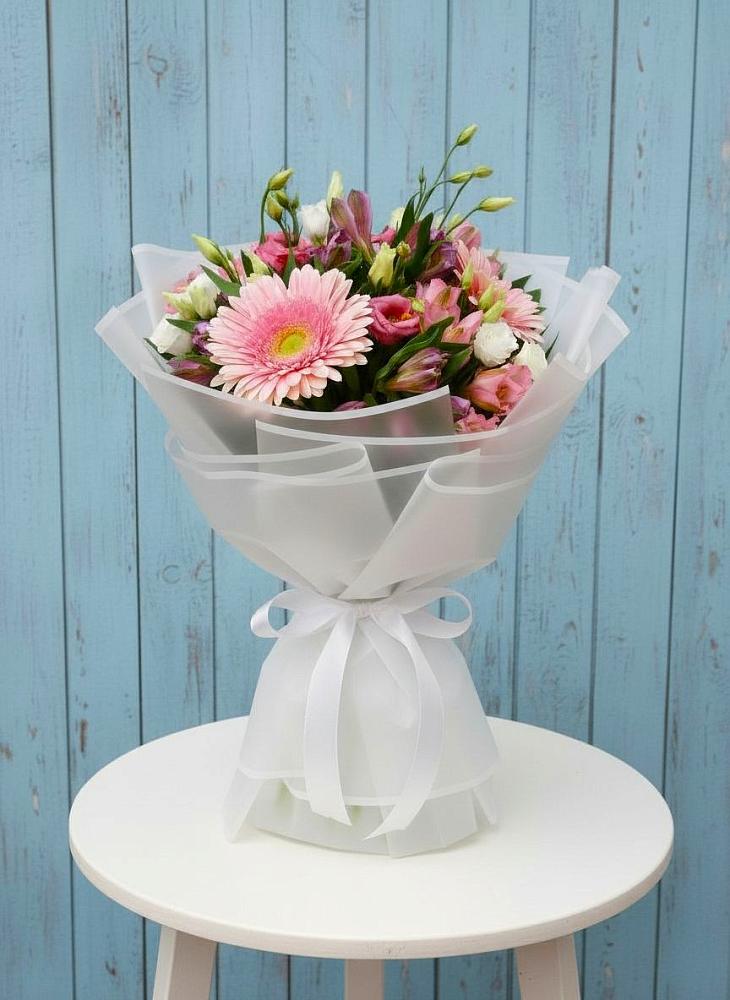 Букет цветов из: Герберы, Альстромерии и Лизиантусы в Марксе