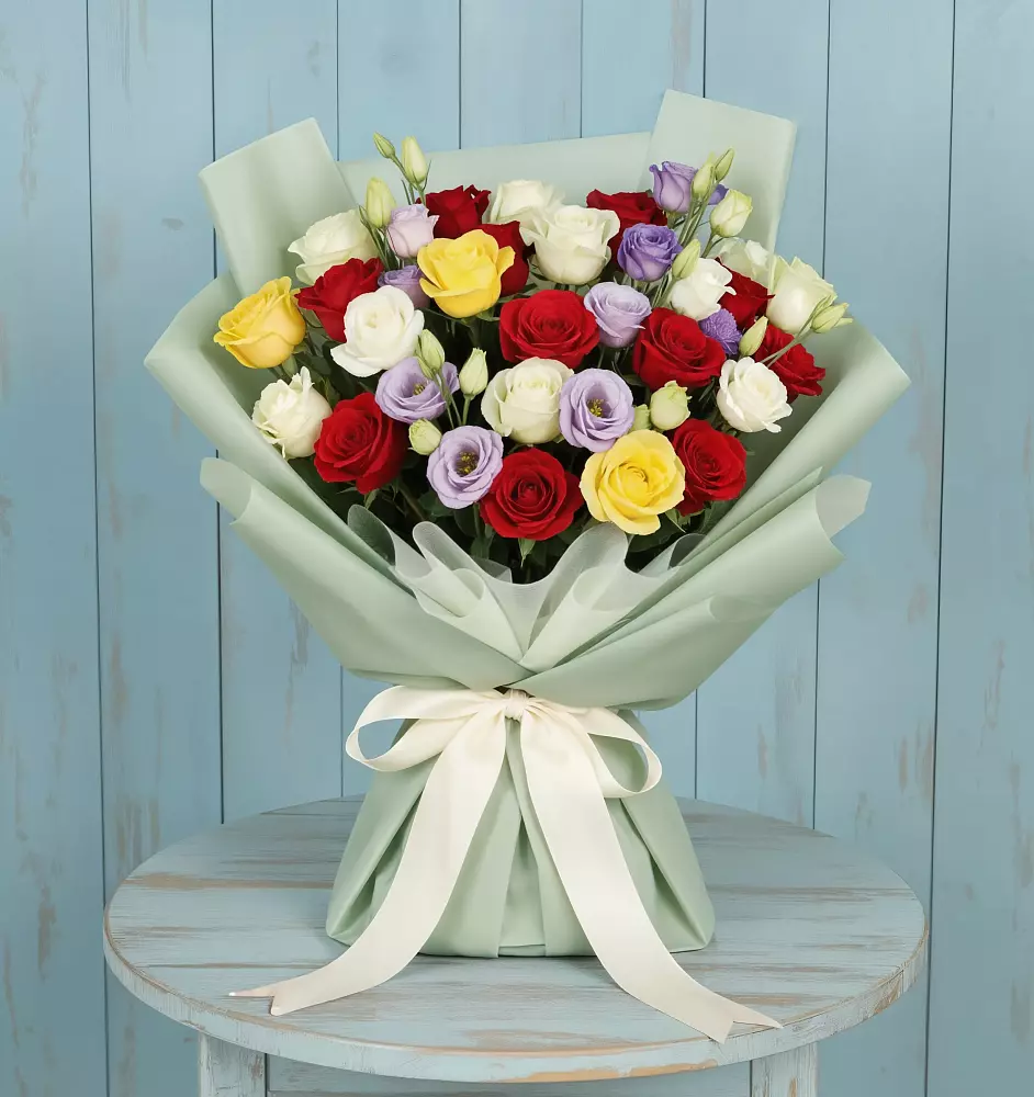 Букет цветов из: Розы в Марксе