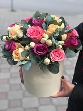 Цветочная композиция из Розы в шляпной коробке в Марксе
